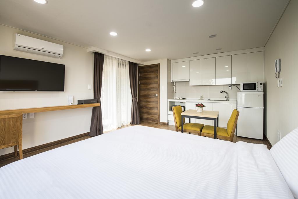 ดับเบิลยู โอเชียน เพนชั่น Villa ซอกวีโพ ภายนอก รูปภาพ